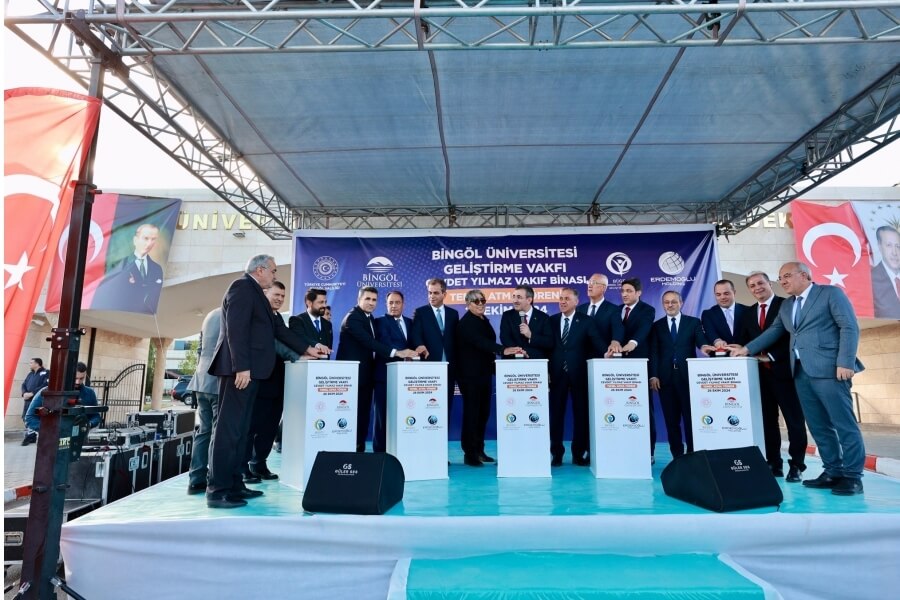 Blog yazısı Bingöl Üniversitesi Geliştirme Vakfı (BÜGEV) Dr. Cevdet Yılmaz Vakıf Binasının Temeli Atıldıiçin resim